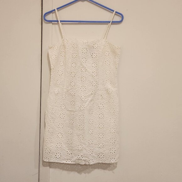 Ann Taylor White Eyelet Mini Dress Size 6P Linen Cotton - Picture 1 of 5